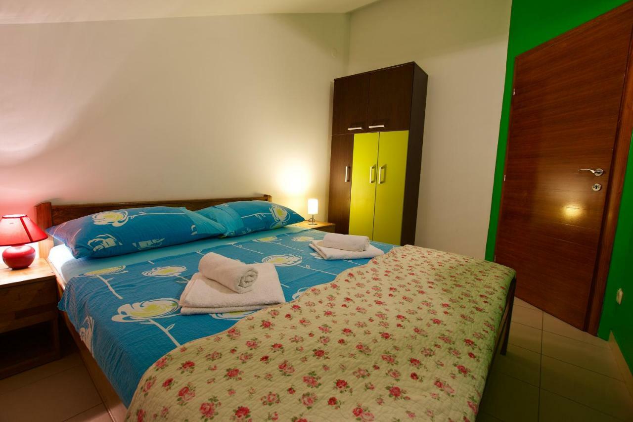 Hotel Pansion HRGA à Vodice Extérieur photo
