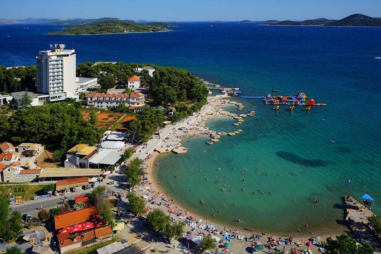 Hotel Pansion HRGA à Vodice Extérieur photo