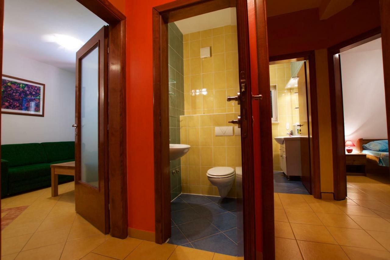 Hotel Pansion HRGA à Vodice Extérieur photo