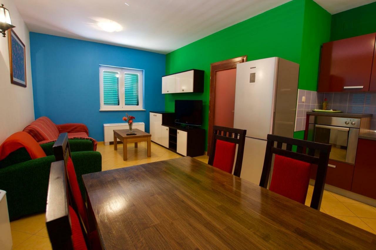 Hotel Pansion HRGA à Vodice Extérieur photo