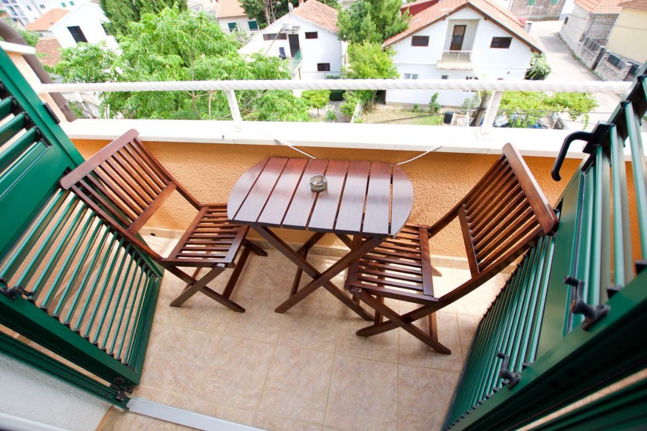 Hotel Pansion HRGA à Vodice Extérieur photo