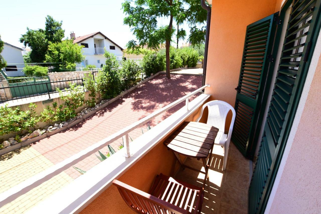 Hotel Pansion HRGA à Vodice Extérieur photo