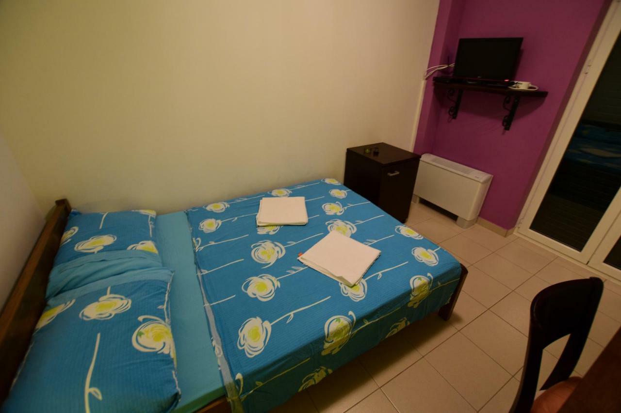 Hotel Pansion HRGA à Vodice Extérieur photo