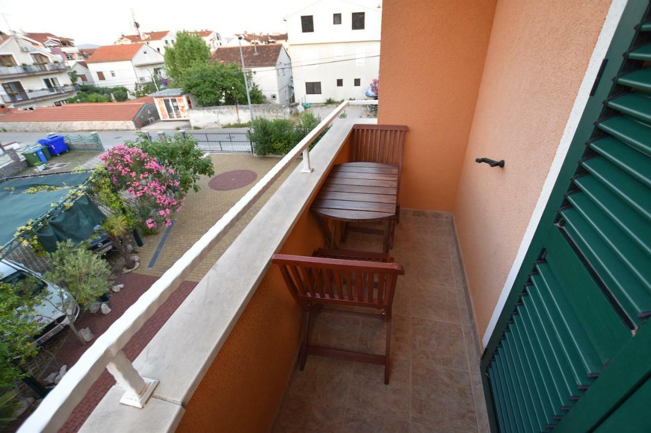 Hotel Pansion HRGA à Vodice Extérieur photo