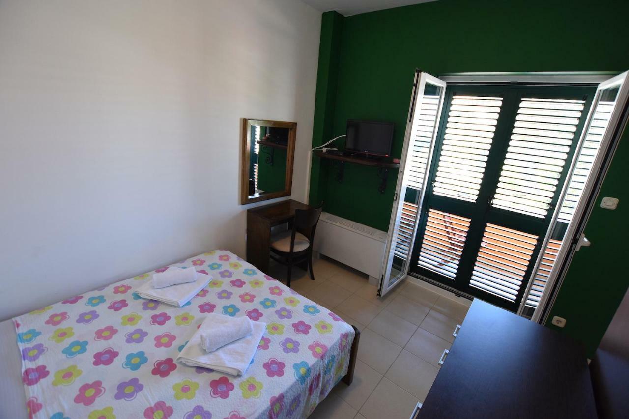 Hotel Pansion HRGA à Vodice Extérieur photo